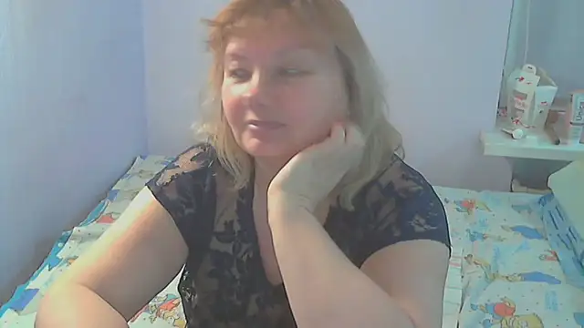 Lusi-777 Chat XXX in diretta