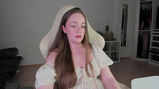 WalkingGirl: онлайн-секс-чат