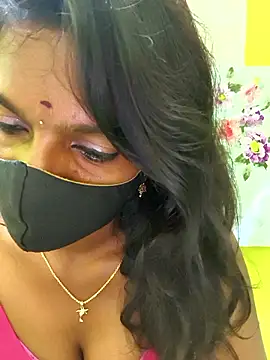 Honey_rosetamil live XXX chat