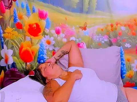 indianroxy 现场XXX聊天