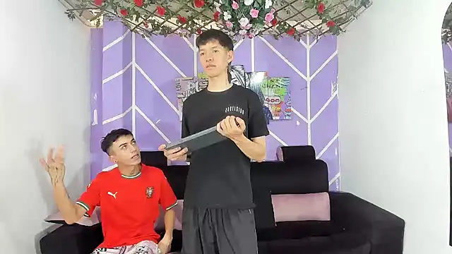 แชท XXX สดของ heyy_noah11