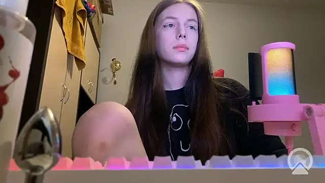 britneylovely webkamerás műsora