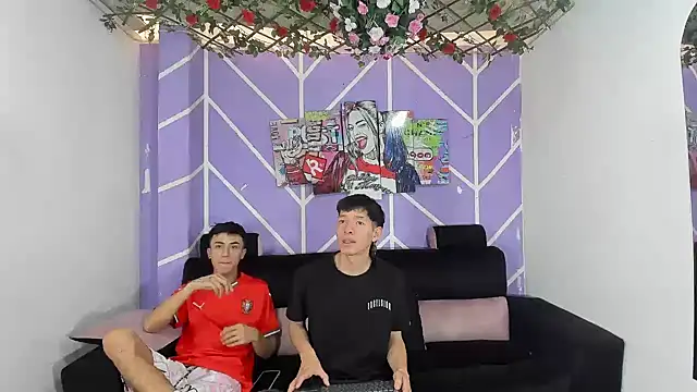 Živý XXX chat heyy_noah11