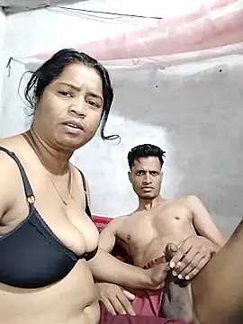 Priankaboudi élő XXX-chatje