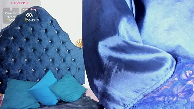 Czat XXX na żywo – _mia_milf_