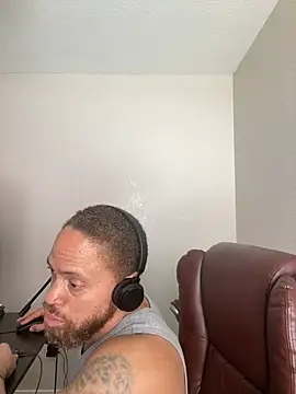 Fathero1time Show in webcam