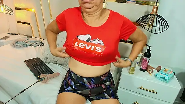 Chat XXX en directo de Noelle_Minx