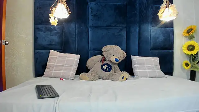 Laura_Miller1 Chat XXX in diretta