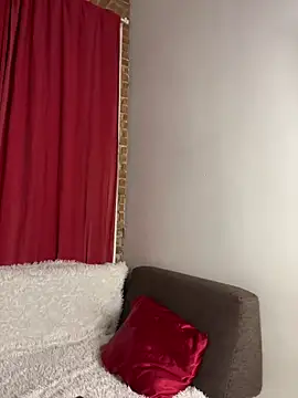 MyKittySayMeowのライブXXXチャット