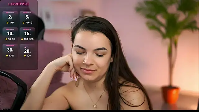 PeachyyFantasy Chat XXX live