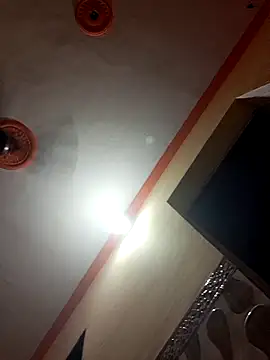 MILFybar Adlı Modelin Canlı XXX Sohbeti