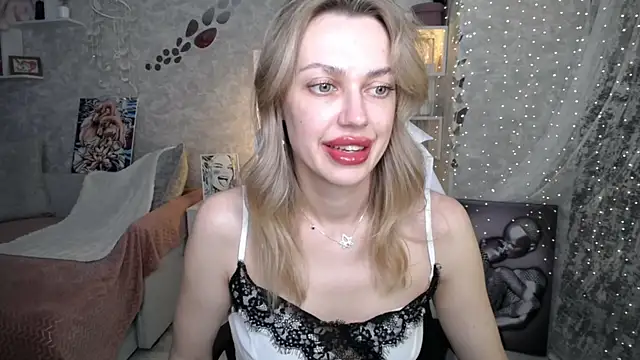 NickyAdamidi Live XXX-chat