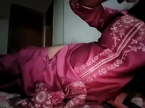 yes_crossy Adlı Modelin Web Kamerası Şovu