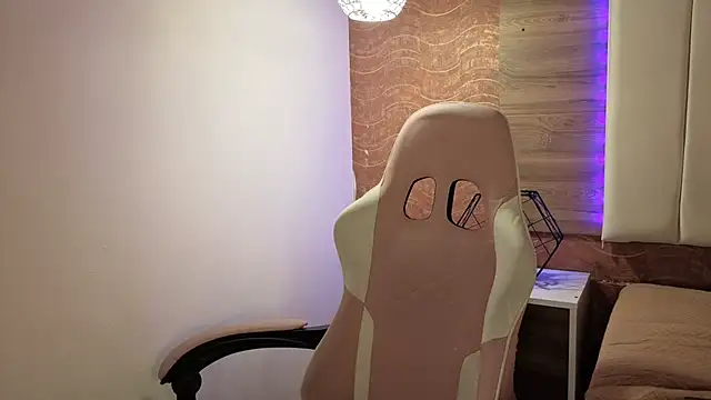 AgnesIvanova Chat XXX live