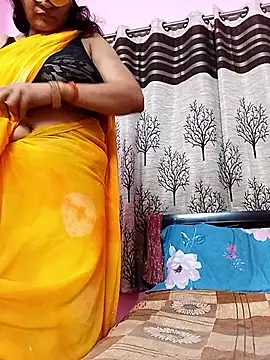 Gullapi: διαδικτυακό σόου στην κάμερα