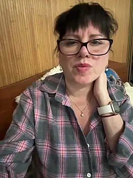 expensive_lady Show in webcam