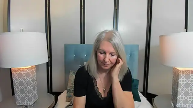 EricaTop Chat XXX in diretta