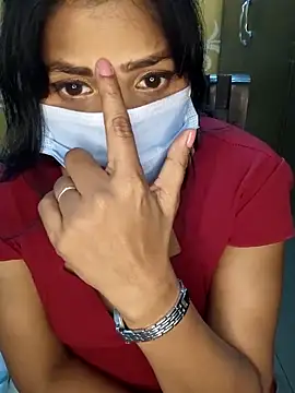 porvi_bebs Adlı Modelin Canlı XXX Sohbeti