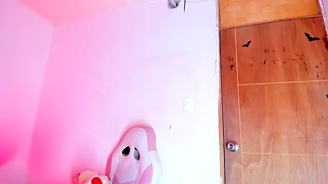 Emily_Coper18: απευθείας συνομιλία ΧΧΧ