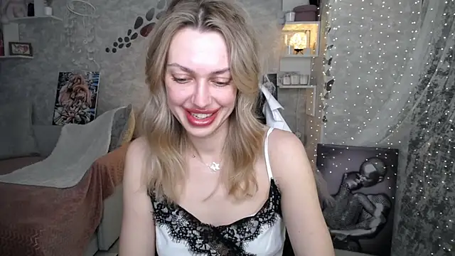 NickyAdamidi's Live XXX Chat