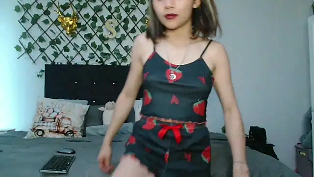 Dama_Scarlata18 Adlı Modelin Canlı XXX Sohbeti