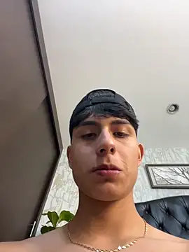 Lander_Cruz Chat XXX in diretta