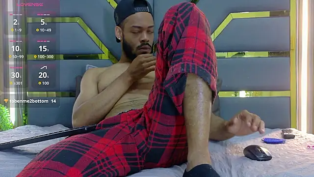 Chat XXX en directo de Oliver_bigblack_cock