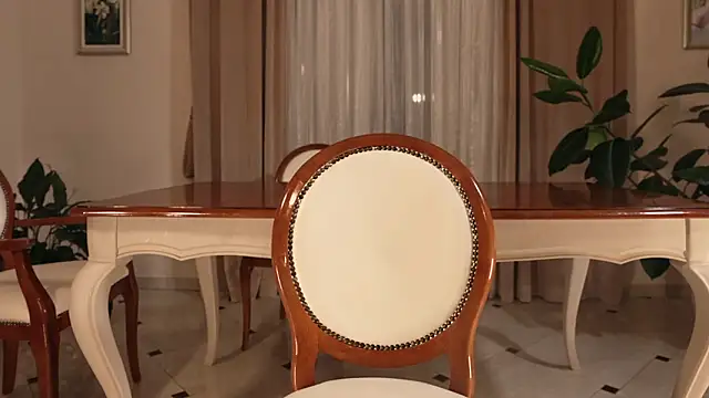 HeyBananas Show in webcam