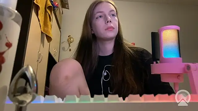 Chat +18 de britneylovely ao vivo