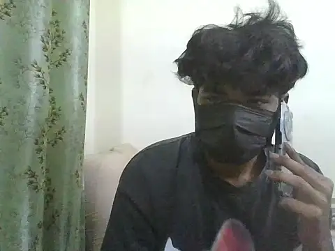 Chat XXX en directo de kriZ08