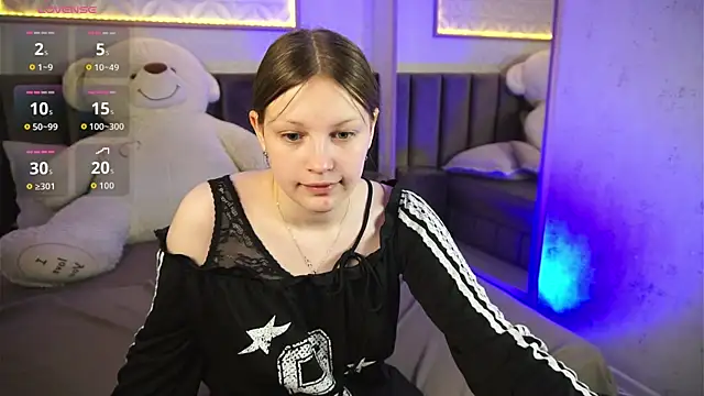 LauraBevのライブXXXチャット