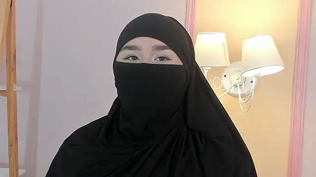 _zharaa's Live XXX Chat