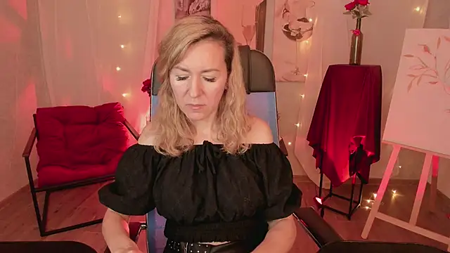 دردشة DonnaSmitth الجنسية المباشرة