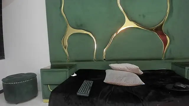 Sembang XXX Secara Langsung CamilaRoyale