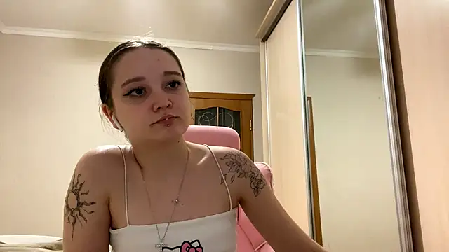 TrulaPhay's Live XXX Chat