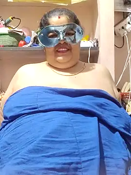 tamilthanushri: онлайн-секс-чат