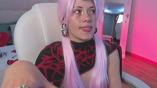 _sharlotte777 Chat XXX in diretta