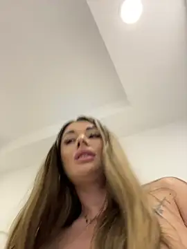 IsabellaEtthan's Live XXX Chat