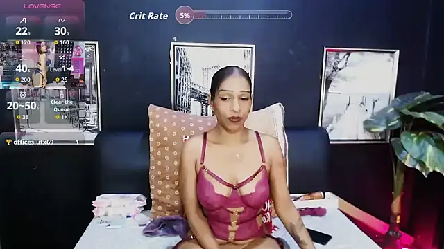 Sexualindian's Live XXX Chat