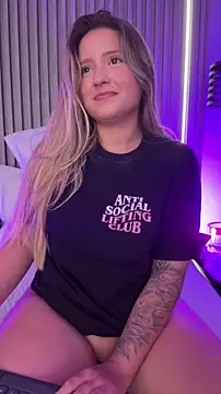 XXX chat uživo modela MiaPetit_