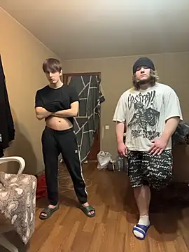 desiredude9 在線直播表演