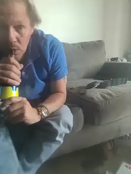 Chat XXX en directo de yourMasterisBored