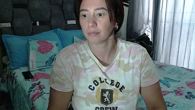 Chat XXX en directo de sara_hott_1