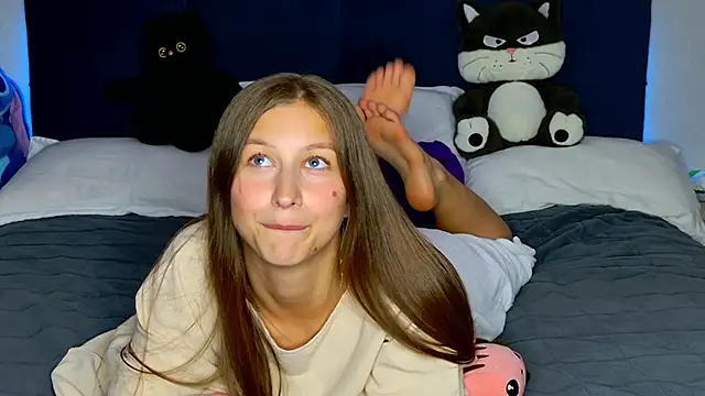 MissEmilyMillern Live XXX chat