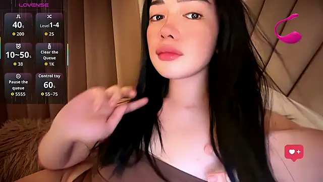 maui_wowie Webcam Show