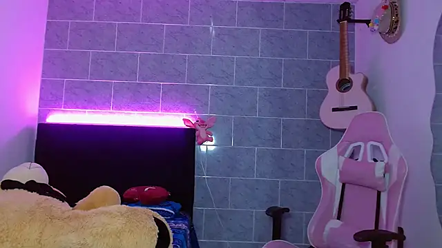 XXX chat uživo modela Lolaa_0123