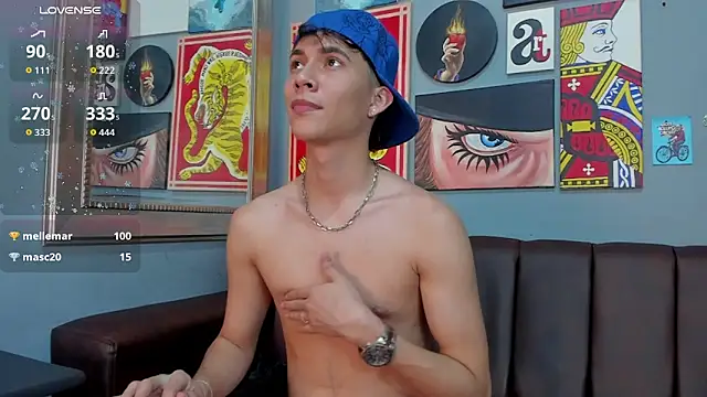 AronTawersのウェブカメラショー