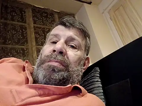 stud2512 élő XXX-chatje