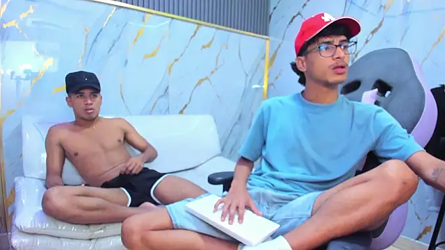 XXX chat uživo modela Damondark