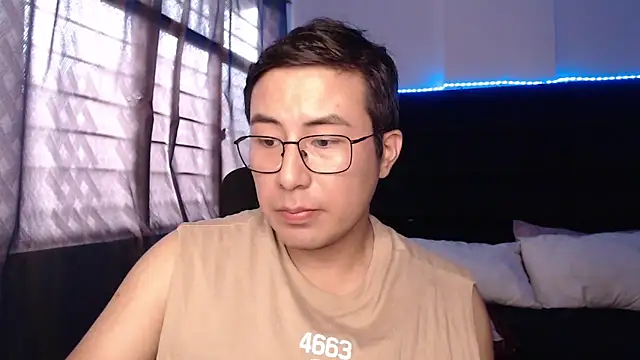 andrewmhilton_ Live XXX-Chat